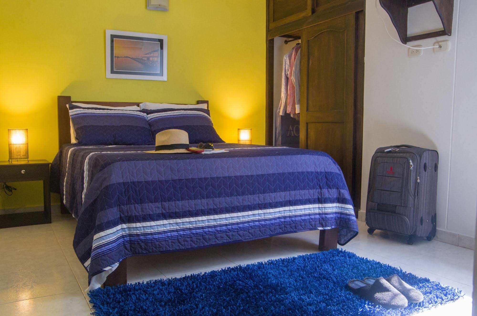 Hotel Marovi Санта-Марта Экстерьер фото